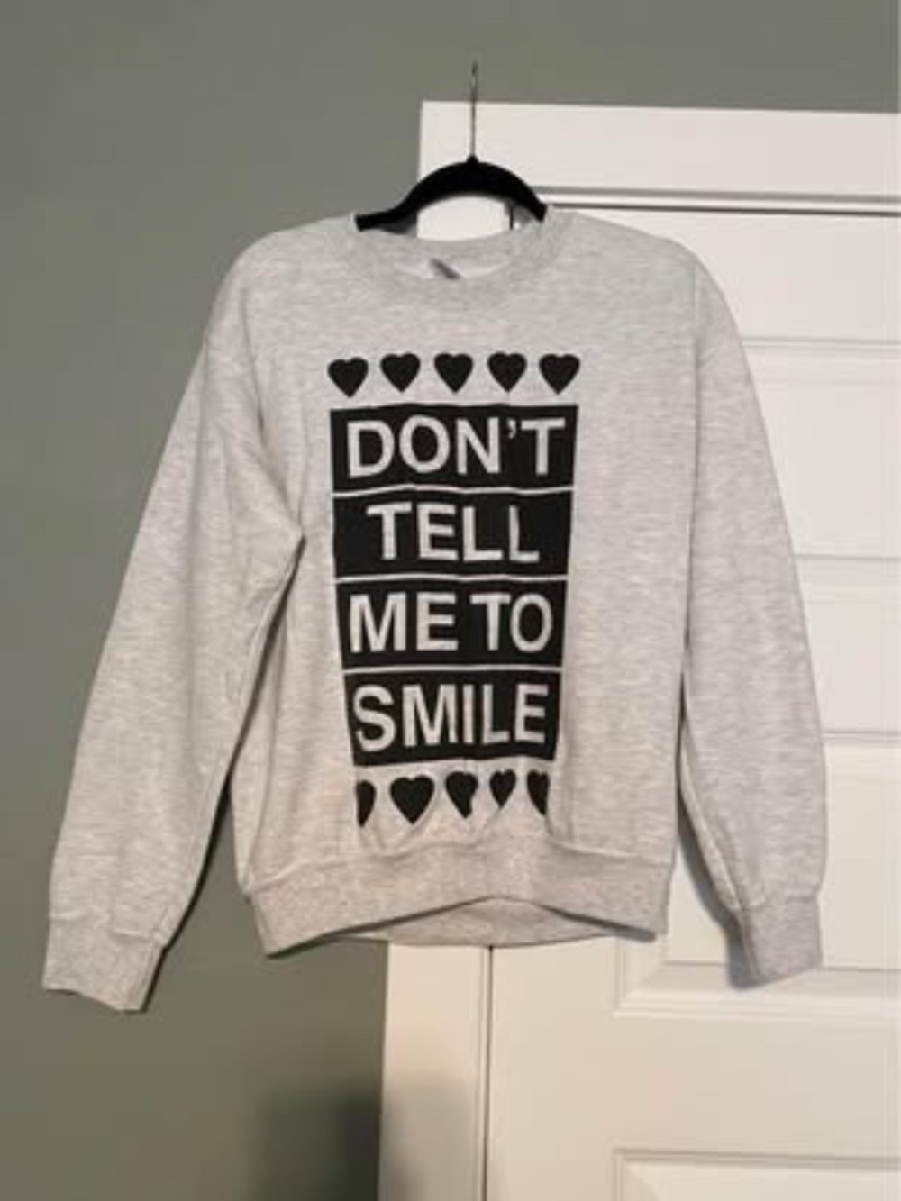 Sweatshirt